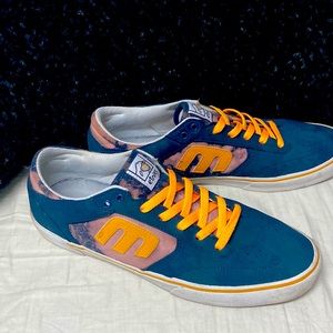 Used EtniesXSheep size 12 skate shoes